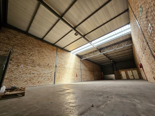 368  m² Industrial space