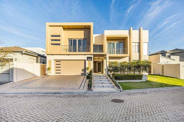 6 Bedroom House