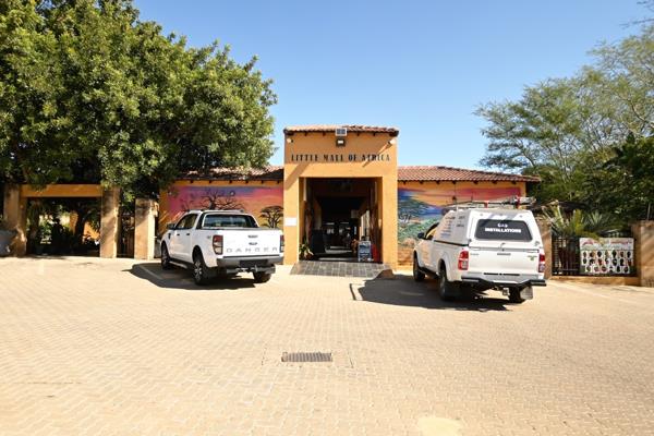 936  m² Commercial space