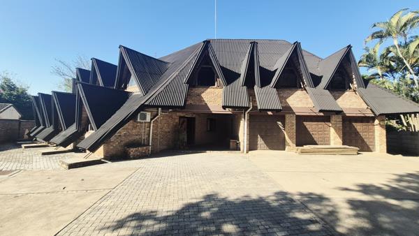 2 161  m² Commercial space