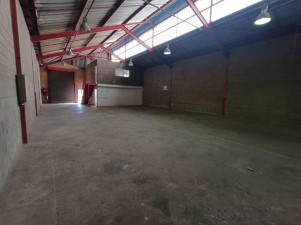 326  m² Industrial space