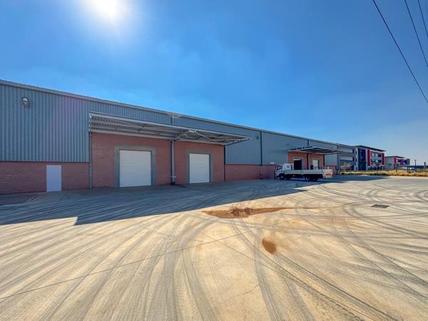 2 230  m² Industrial space