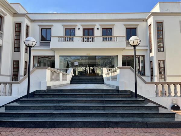 684 m² Office Space