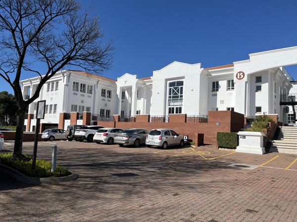 1 224  m² Commercial space