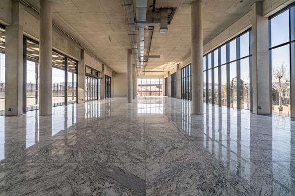 400  m² Commercial space