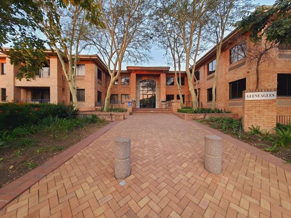 210.6  m² Commercial space