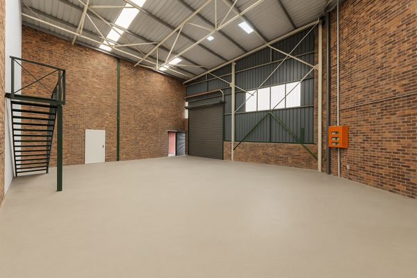 437  m² Industrial space