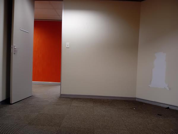 435  m² Commercial space