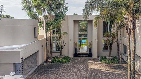 6 Bedroom House