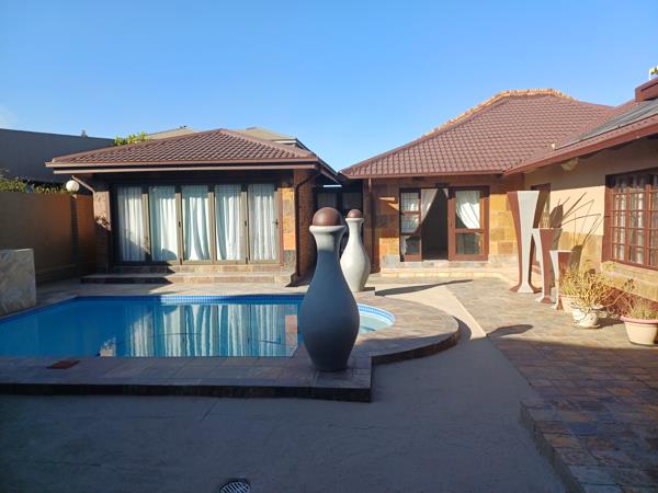 8 Bedroom House