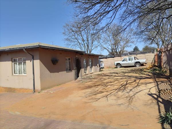12 Bedroom House
