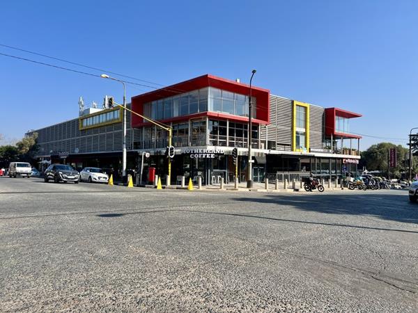 100  m² Commercial space