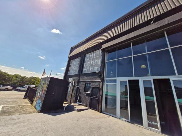 372  m² Commercial space