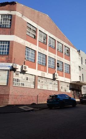 2 700 m² Commercial space