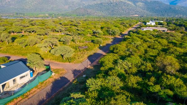 1 500 m² Land