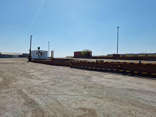 13 000  m² Industrial space