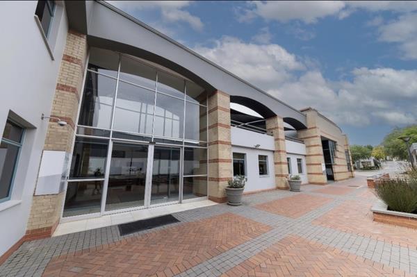 11 924  m² Industrial space