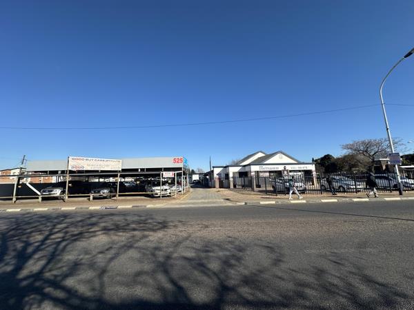 1 968  m² Commercial space