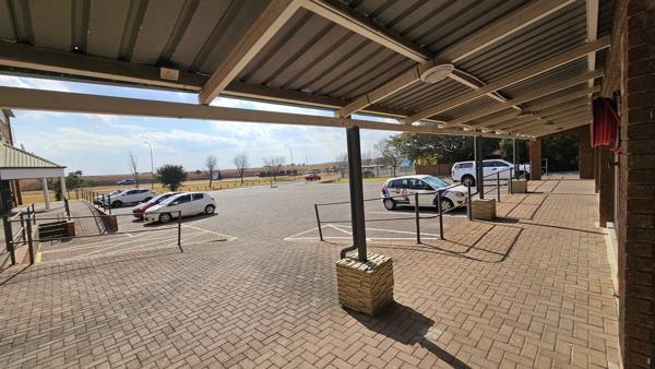 238  m² Commercial space