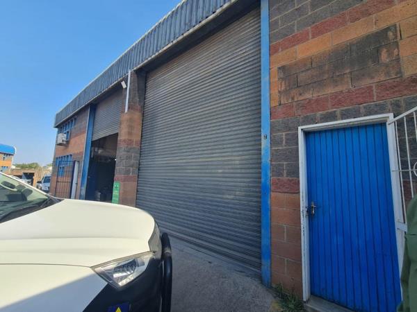 176  m² Industrial space