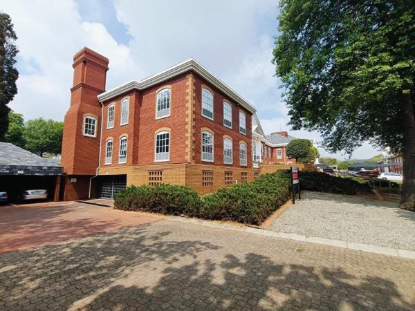 338  m² Commercial space