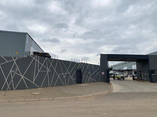 2 466 m² Industrial space