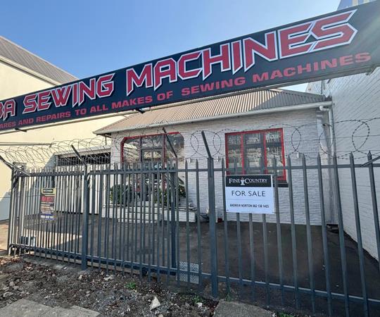 400  m² Commercial space