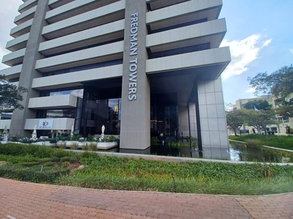 1 525  m² Commercial space