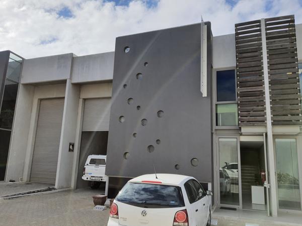 274  m² Industrial space