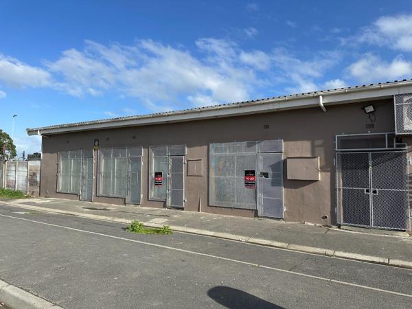 30  m² Retail Space