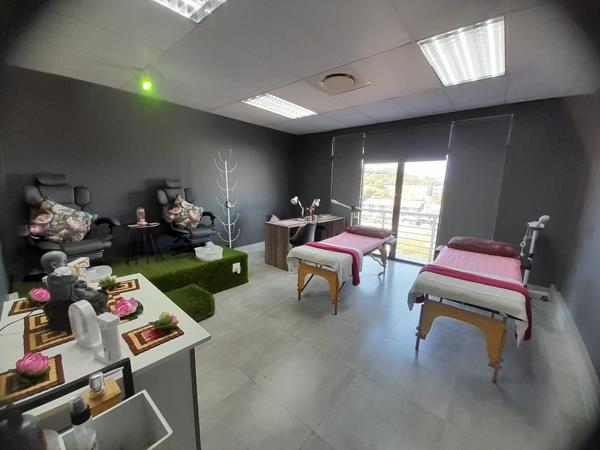 67  m² Commercial space