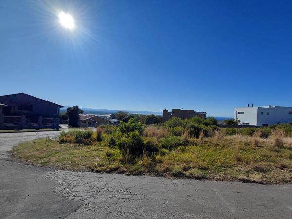 732 m² Land