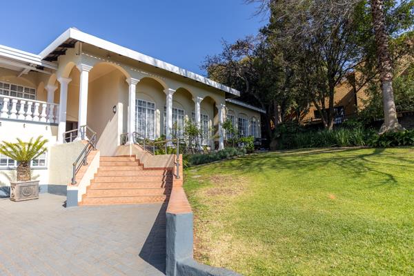 6 Bedroom House