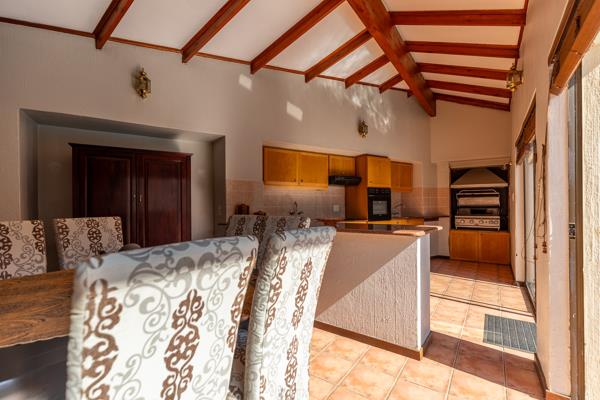 6 Bedroom House