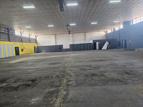 1 400  m² Industrial space