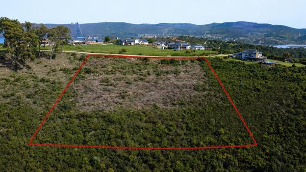 6 977 m² Land