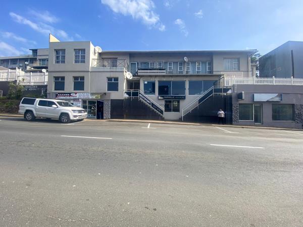 82  m² Commercial space