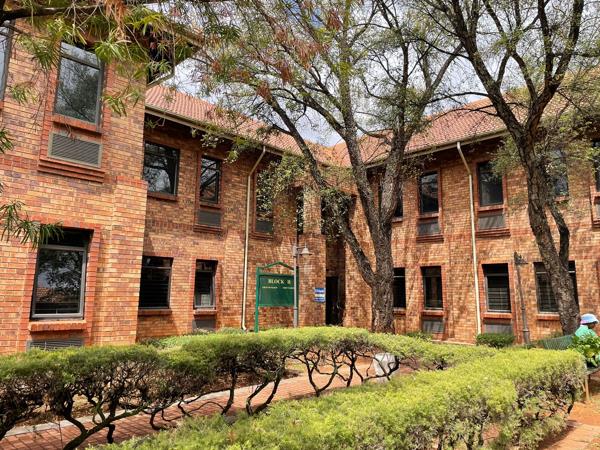 189  m² Commercial space