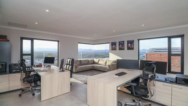 700  m² Industrial space