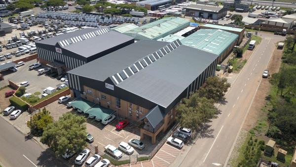 2 110 m² Industrial space