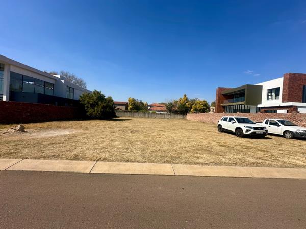 2 164 m² Land