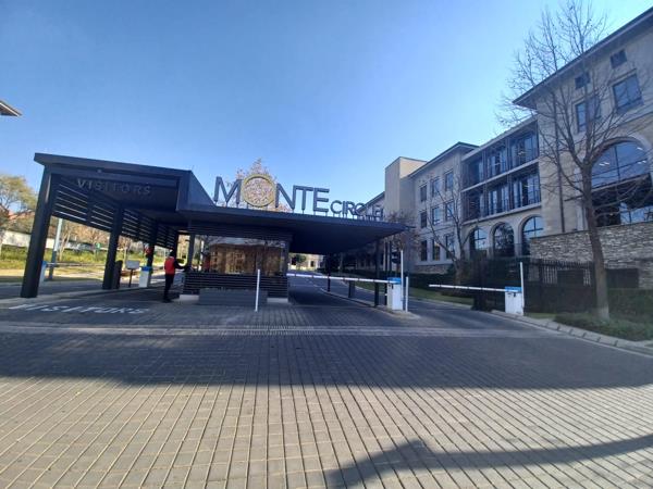 781 m² Office Space