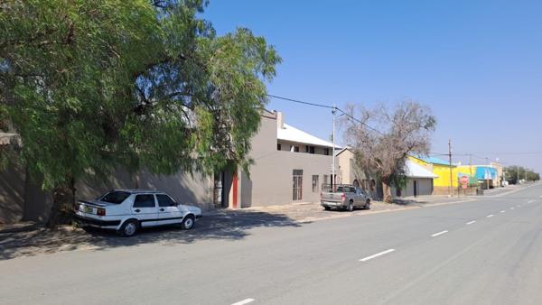 3 200  m² Commercial space