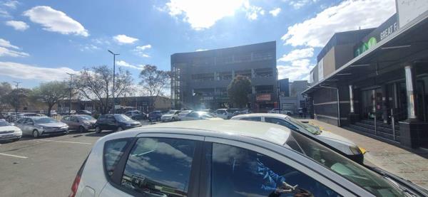 750  m² Commercial space