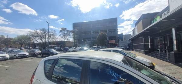 750  m² Commercial space