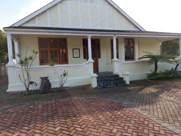 381  m² Office Space