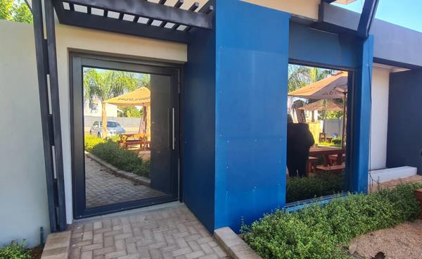 130  m² Commercial space