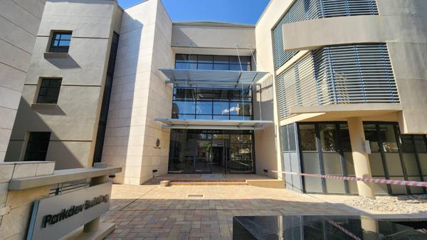 514  m² Commercial space