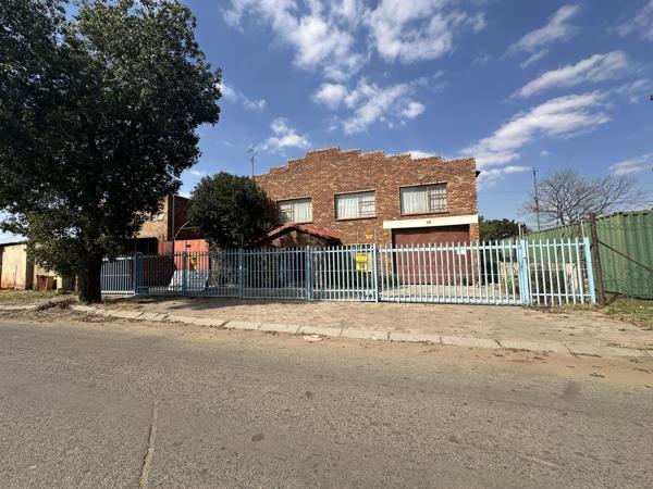 455  m² Industrial space