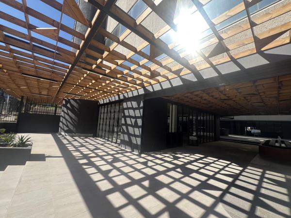 240  m² Commercial space